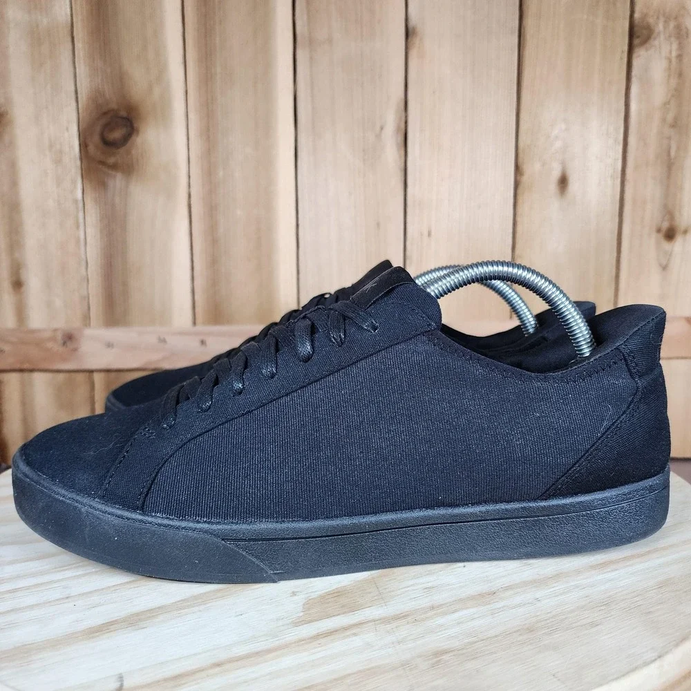 Kizik Irvine Shoes Mens 10 Black Canvas Casual Comfort Sneakers Slip Hands Free‎